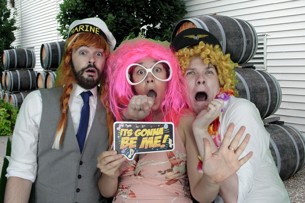 Ash and Lauren's wedding  | View more photos from the event at gallery.myphotoboothexperience.co.uk/u/MyPhotoBoothExperienceLtd/Ash-and-Laurens-wedding